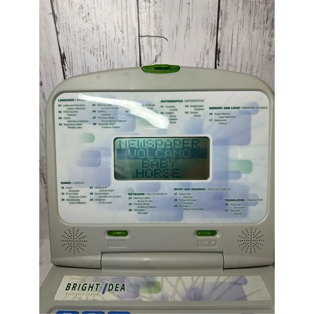 Radio Shack Laptop Cat No. 60-2847 Bilingual 31 Activities Games‎  RARE